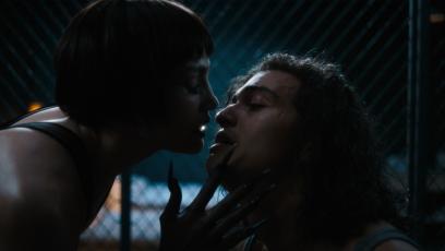 KISS-OF-THE-SPIDER-WOMAN